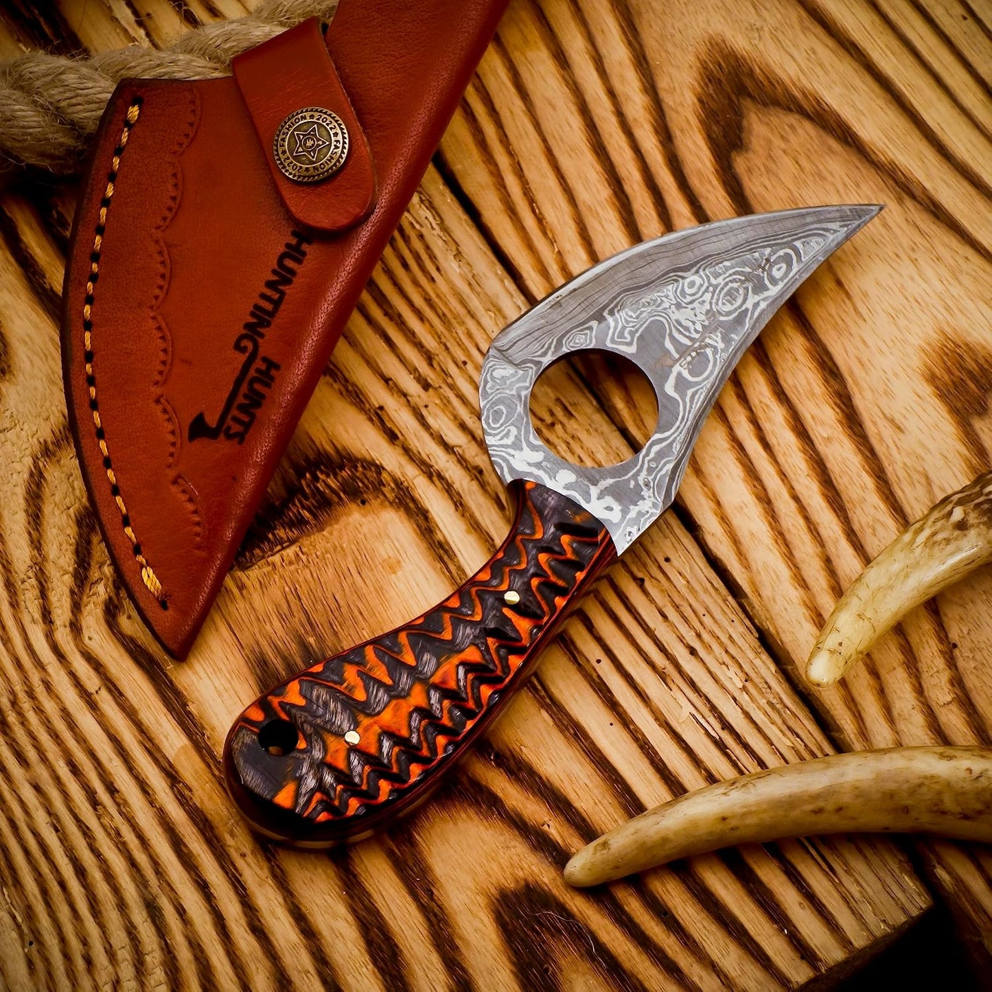 Predator Hunter - Handmade Damascus Knife with Leather Sheath - For Skinning, Camping, Outdoor - EDC 7” Fixed Blade Bushcraft Knives | Red Black Exotic Wood Handle