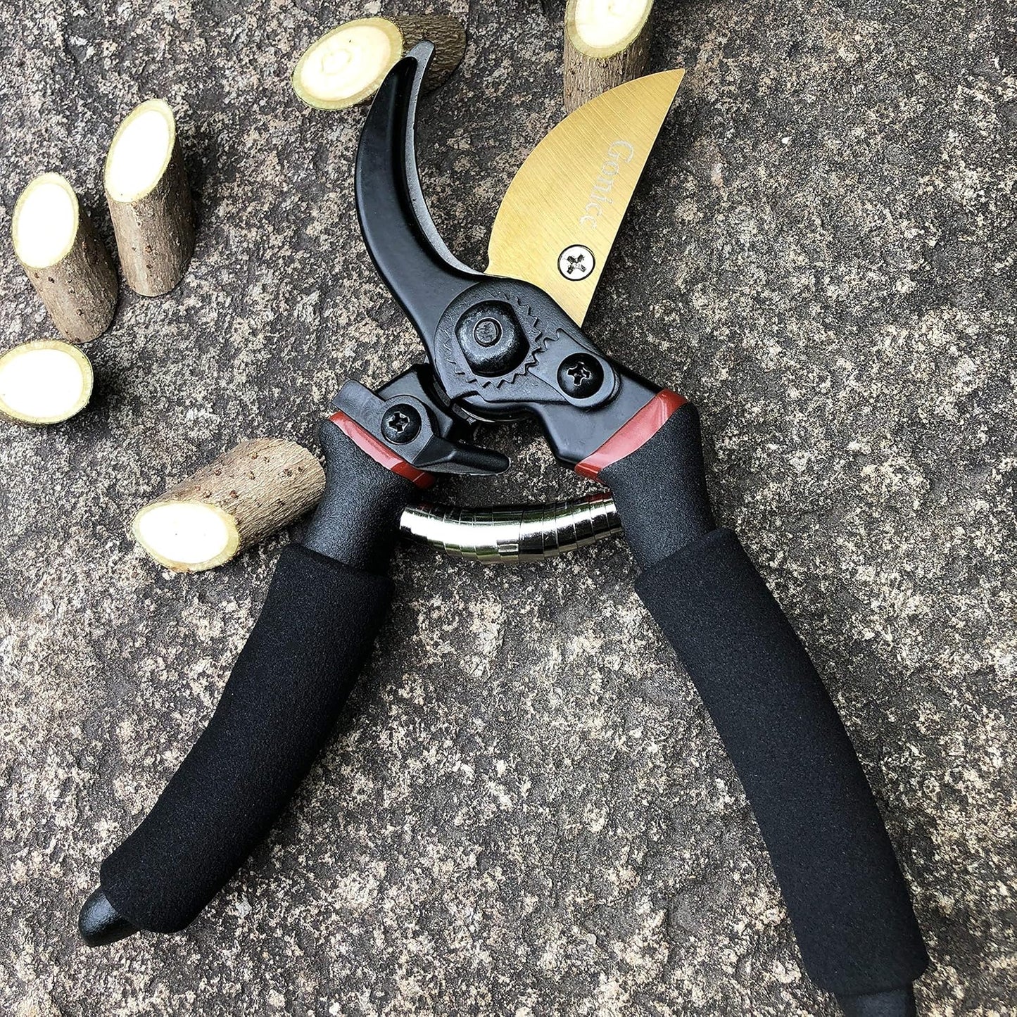 8" Professional Premium Bypass Titanium Pruning Shears(GPPS-1003) | Titanium coated SK5 steel blade, Ergonomic non-slip handle, Sap groove anti-stick design, Cuts up to 3/4" branches