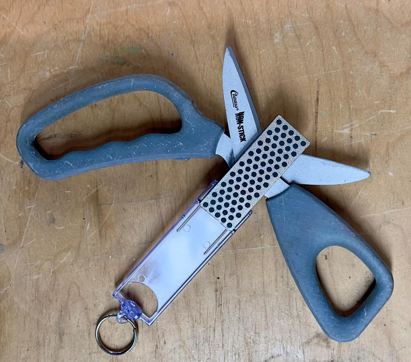 Diamond Machining Technology (DMT) Diamond Mini-Sharp Portable Pocket Fine Grit Sharpener (F70F)