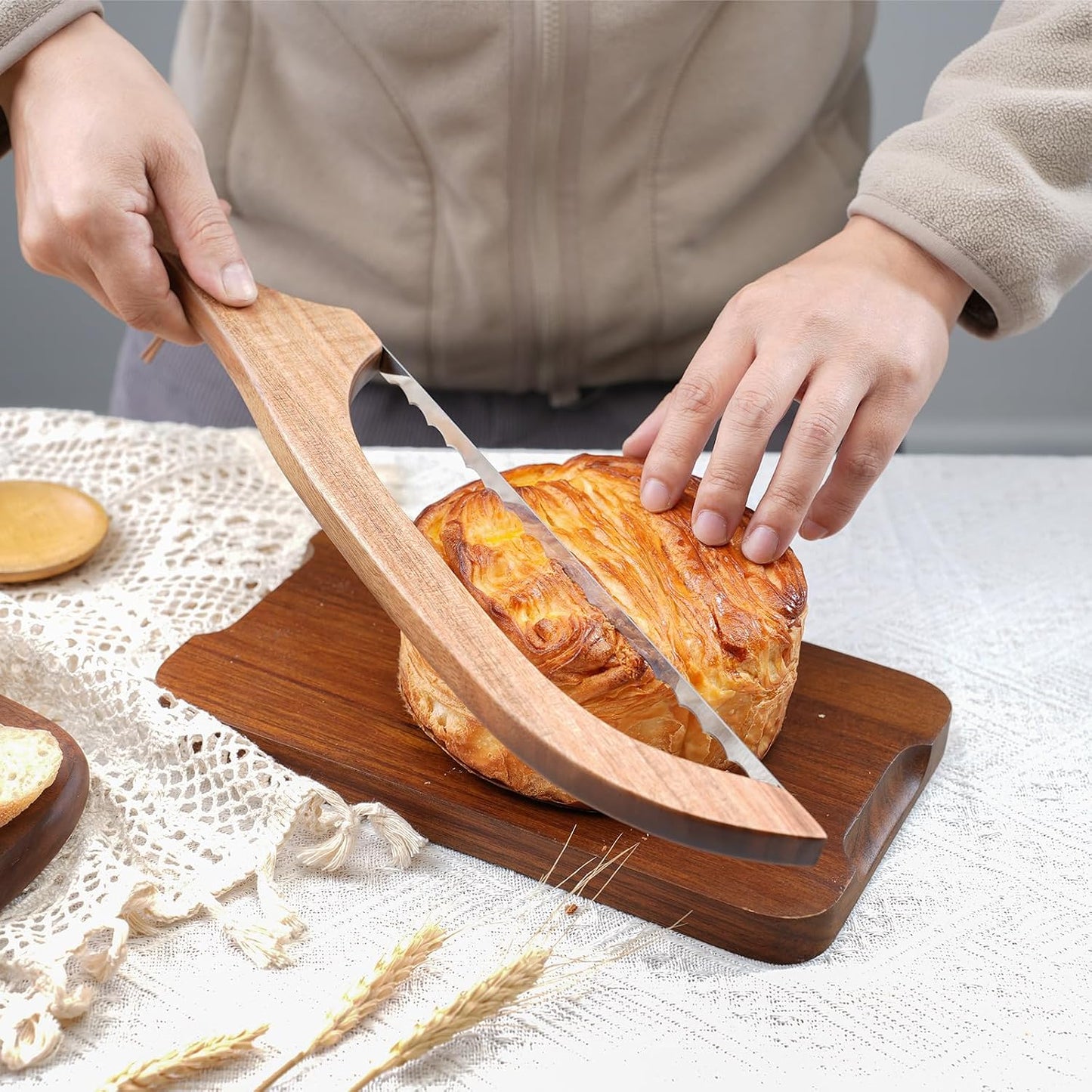 Bread Knife, Bow Bread Knife for Homemade Bread, Sourdough Bread Slicer for Homemade Bread, Sourdough Bread Cutter, Wooden Bread Knife with Cover - Premium Stainless Steel