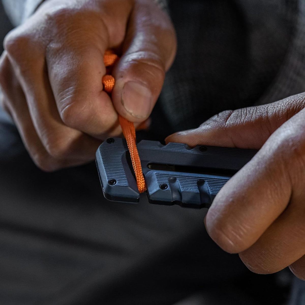 Prybrid Pocket Knife Multitool 8-in-1 Box Cutter, Bottle Opener,Blue
