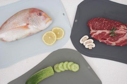 é Non-Scratch Flexible Cutting Board Parent (Khaki green, Small (11.2" x 7.8"))