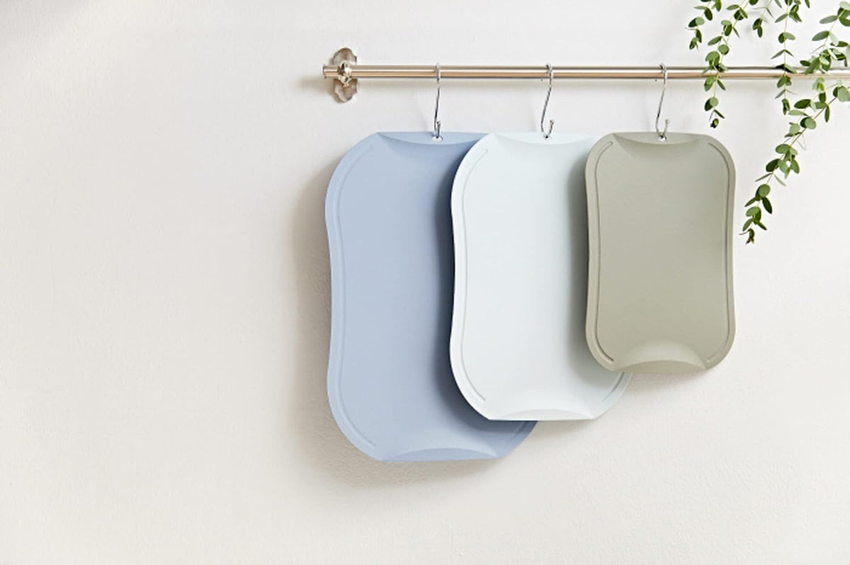 é Non-Scratch Flexible Cutting Board Parent (Khaki green, Small (11.2" x 7.8"))