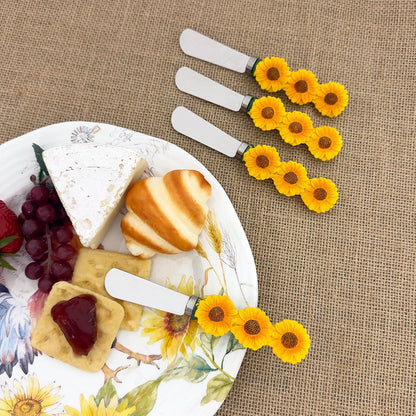 UP Ladybug Cheese Spreaders, Hand-Painted Resin Handles with Stainless Steel Blades for Spreading Cream Cheese, Butter, Jam, or Sandwich, Set of 4