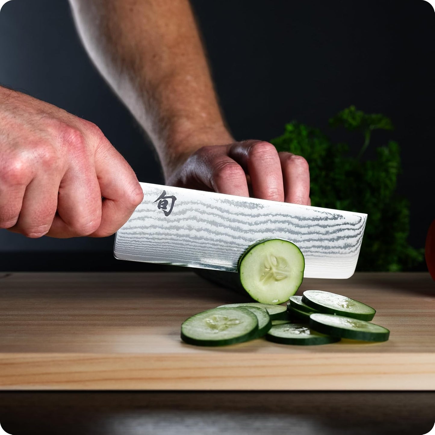 Classic 6.5" Nakiri Knife, Handcrafted Japanese Vegetable Knife, VG-MAX Core with Damascus Stainless Steel Cladding, Pakkawood Handle, Slicing Tool for Professional and Home Chefs