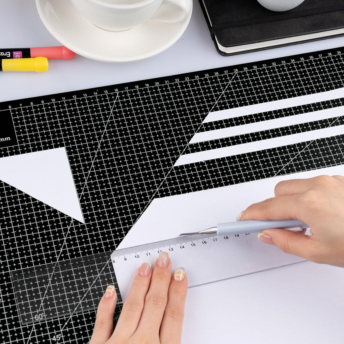 2 Pcs Large Cutting Mat Self Healing,Double Sided,Grid Line And Angles Help To Cut Precisely,Craft Mats for Scrapbooking, Quilting, Sewing and All Arts,Non Slip & Easy Clean ((A3 & A4 Green)