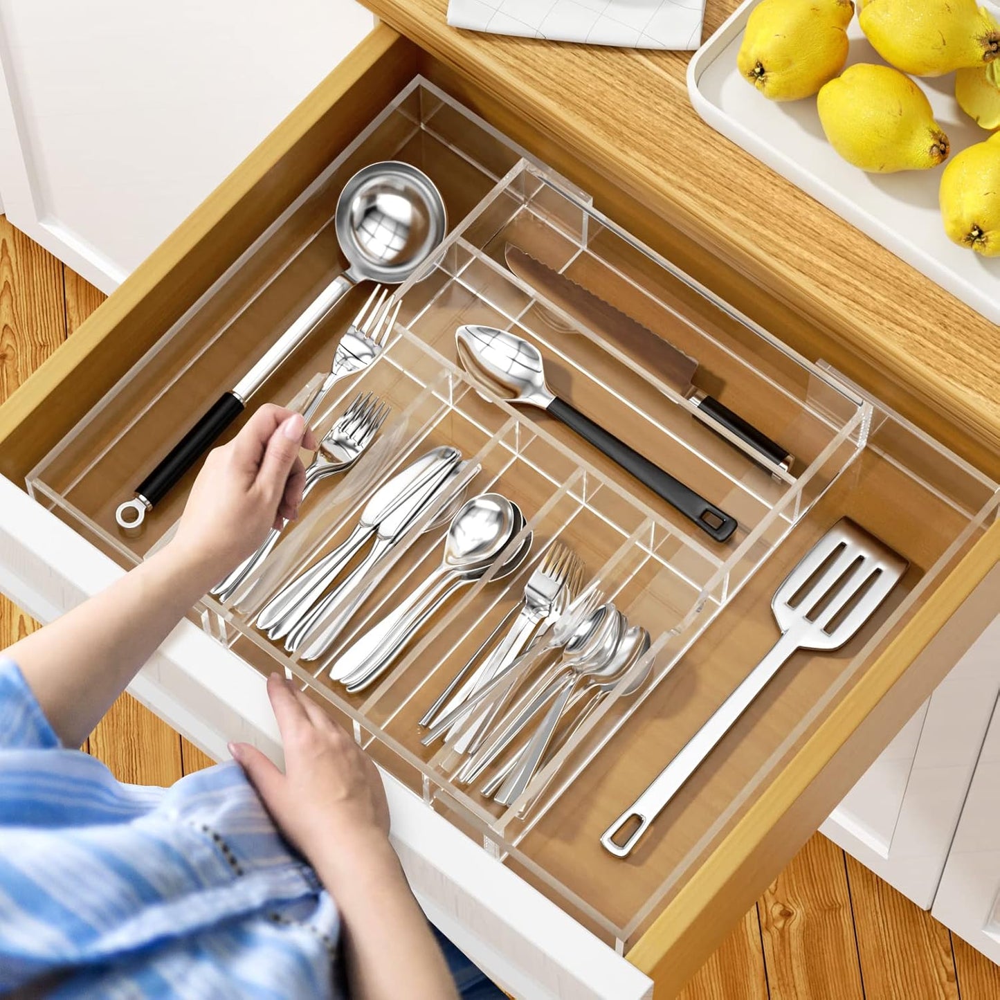 Acrylic Utensil Silverware Tray for Drawer, Cutlery Organizer, Black | Expandable Silverware Organizer for Flatware, 9 Compartments Adjustable Utensil Organizer,Clear Silverware Holder for Kitchen