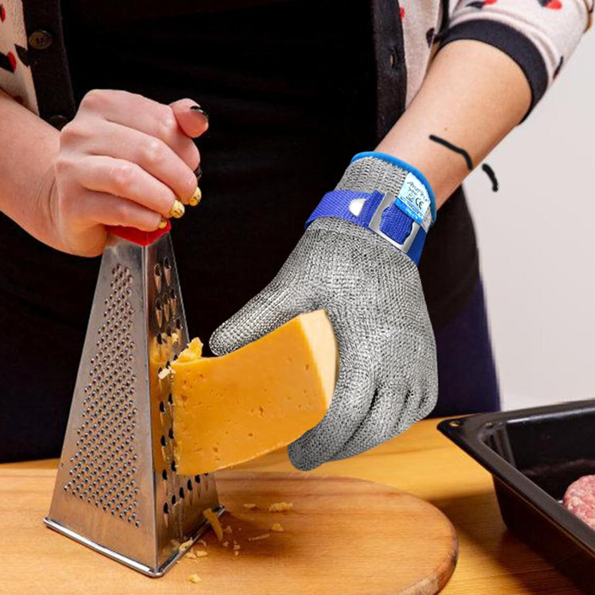 Cut Resistant Gloves Food Grade & Stainless Steel Mesh for Oyster Shucking Butcher Kitchen Meat and Fish Slicing