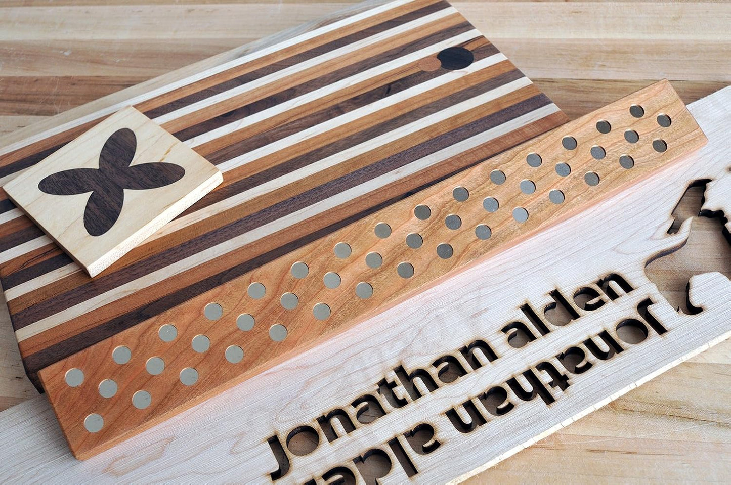 Magnetic Wooden Knife Bar Holder Strip, Cherry or Walnut, 12, 16, 20, or 24 Inch (16 Inch, Walnut)