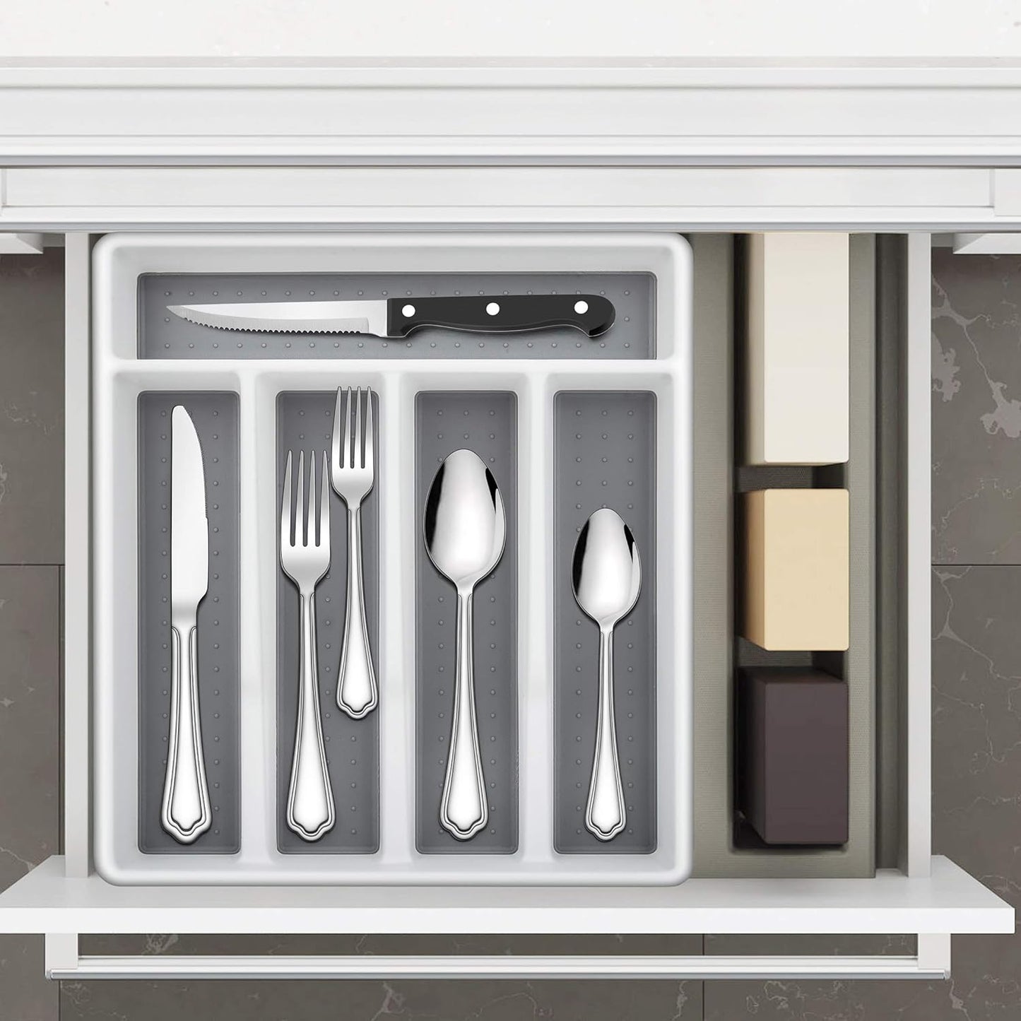 72-Piece Silverware Set with Steak Knives and Organizer Tray, Stainless Steel Cutlery Flatware Set for 12, Tableware Eating Utensils with Scalloped Edge, Dishwasher Safe, Mirror Polished