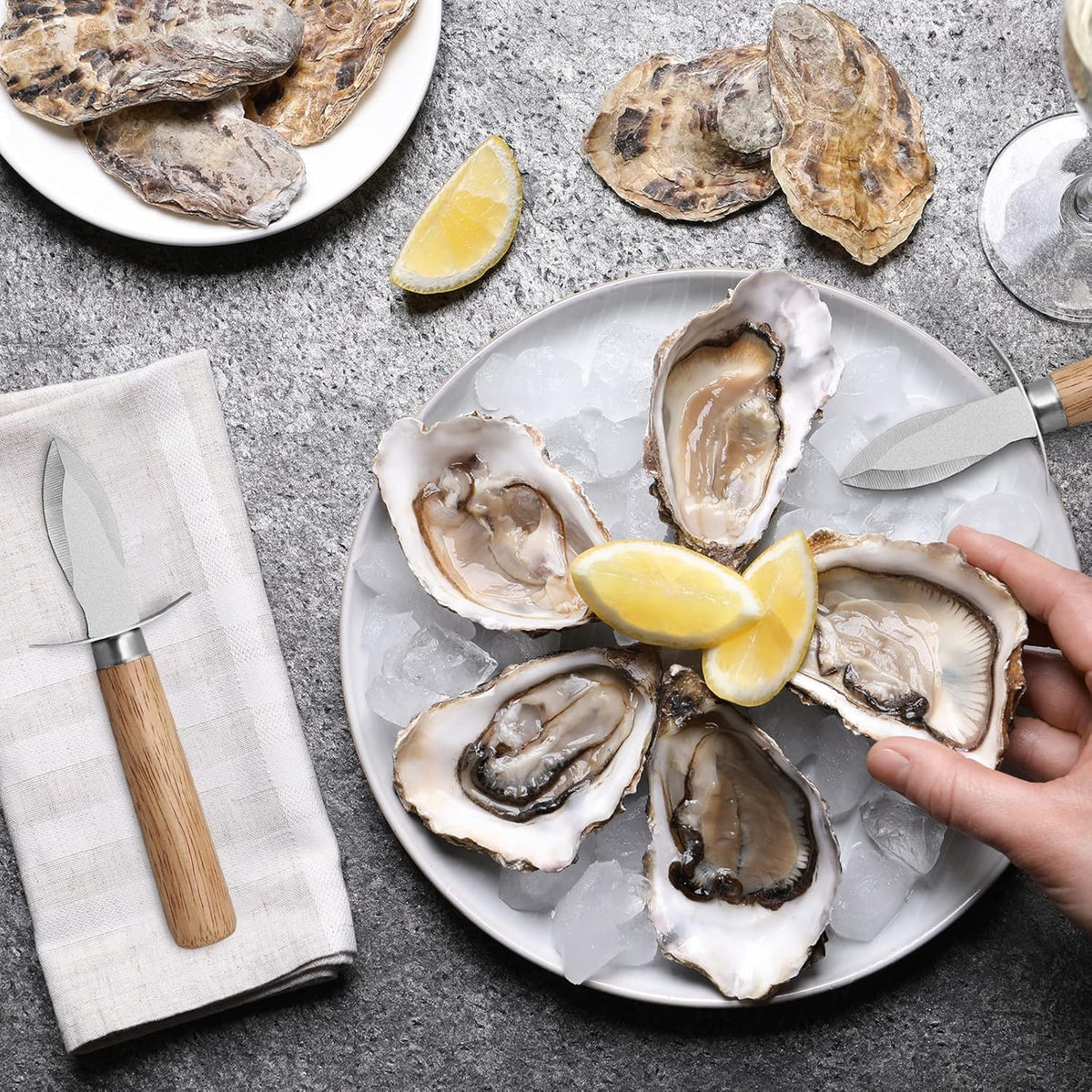 Oyster Knife Shucker Set Oyster Shucking Knife and Gloves Cut Resistant Level 5 Protection Seafood Opener Kit Tools Gift(2knifes+2Glove+1Cloth)
