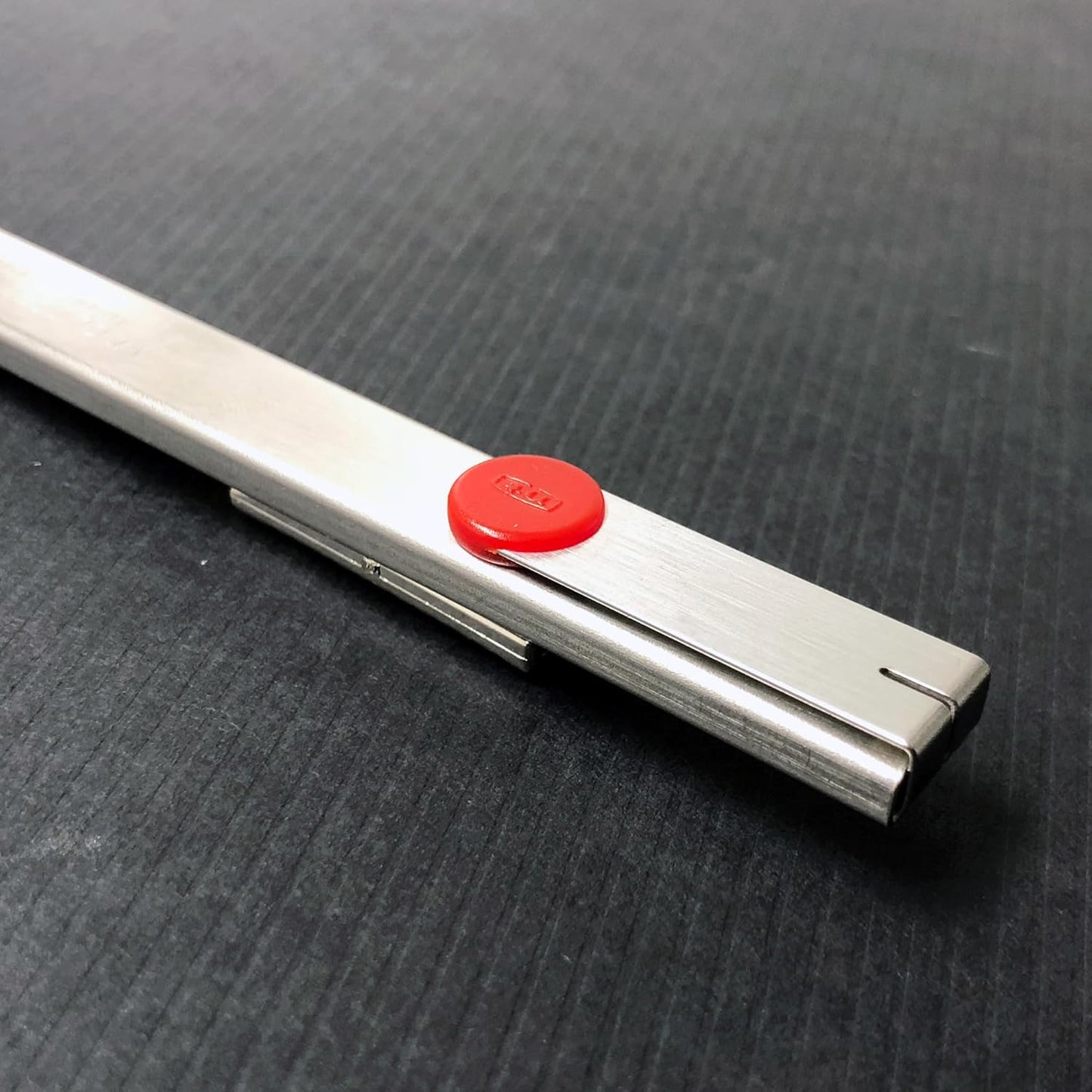 PRO Auto-Lock Stainless Steel Utility Knife (A-1P) 9mm
