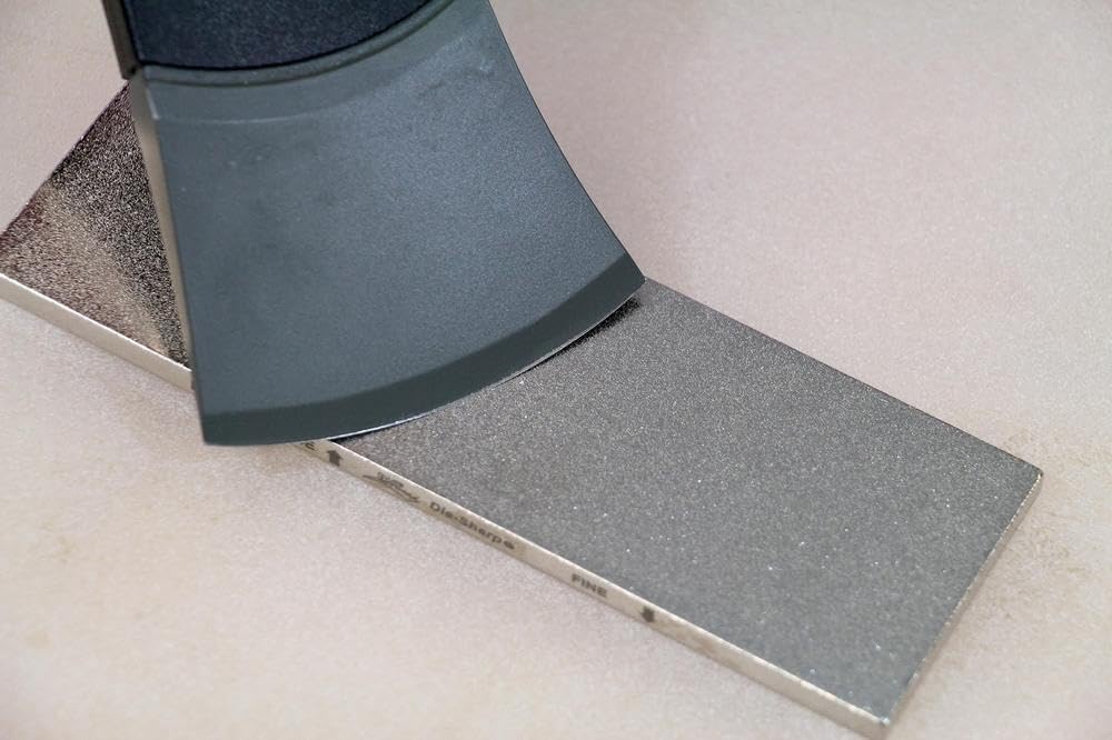Diamond Machining Technology (DMT) D6EF Dia-Sharp 2-Sided Diamond Sharpening Stone Bench Plane, Fine/Coarse, 6 Inch, Gray