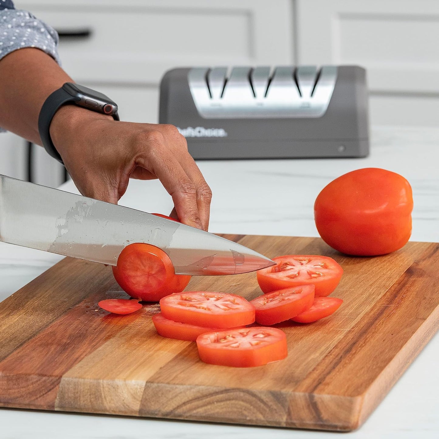 Electric Knife Sharpeners with Rechargeable Battery for 15 and 20-Degree Straight and Serrated Knives using 100-Percent Diamond Abrasives, 2-Stage, Gray