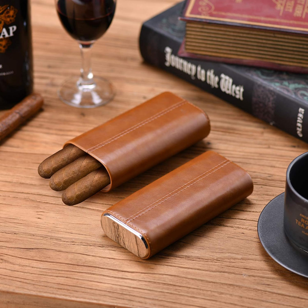 Cigar Cedar wood case lined - cigar travel cutter humidor case (Brown)