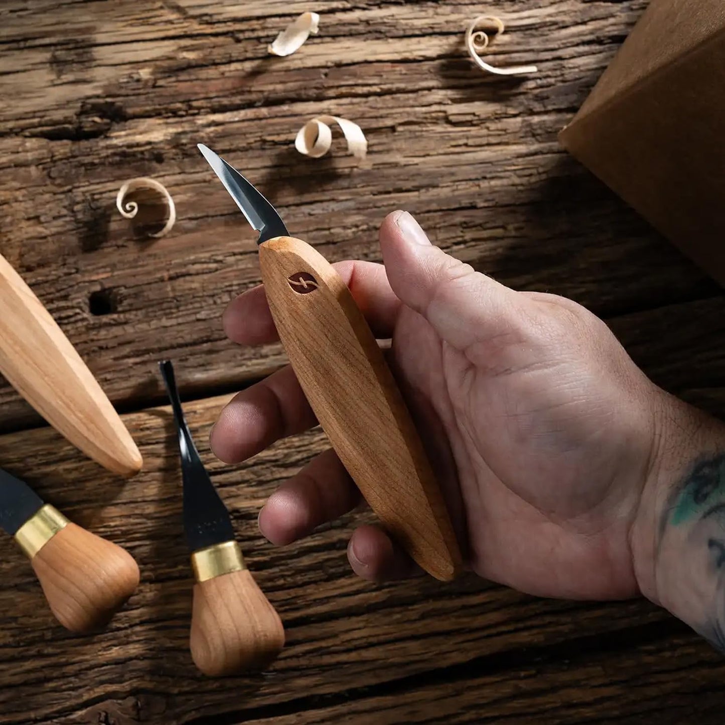 Premium Series Wood Carving Tool Set, 4-Piece Beginner Palm & Knife Set with Cutting and Detail Knives, Sweep and Parting Palm Tools, Ergonomic Cherry Wood Handles, USA Made