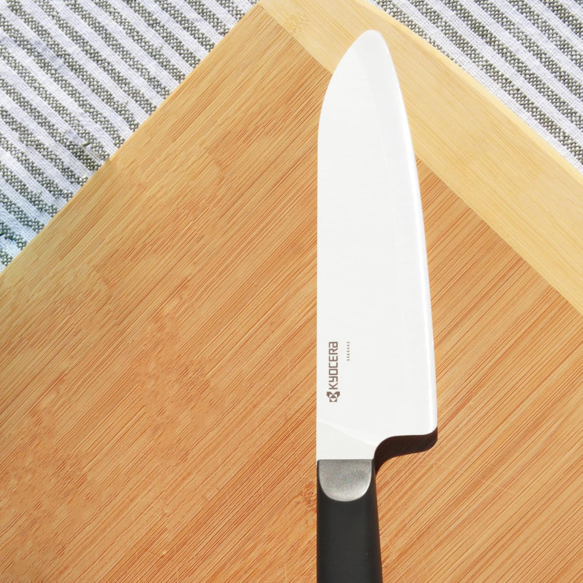 INNOVATIONwhite 6" Ceramic Nakiri Knife - White Z212 Blade with Non-Slip Black Handle