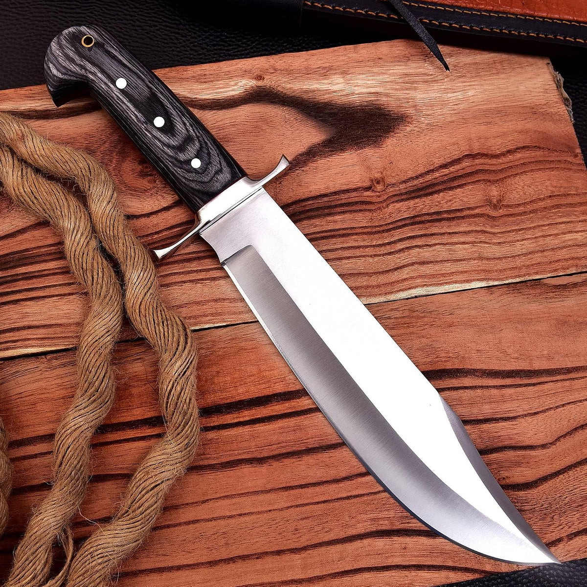 Poshland REG-734, Handmade Damascus Steel 13.5 Inches Hunting Knife - Rose Wood/Leather Handle