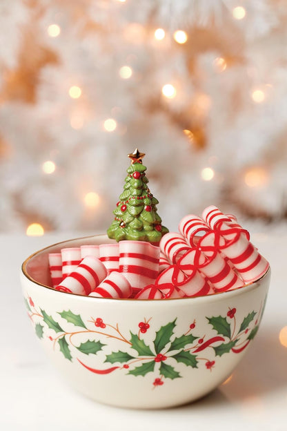 Serveware, Hosting The Holidays Cheese Plate & Knife Set, Service for 1, Ivory Porcelain, Dishwasher Safe, 6.75 Inch Diameter, Christmas Decorations, Christmas Decor (White/Green/Red, 2 Pieces)
