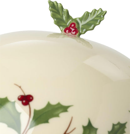 Serveware, Hosting The Holidays Cheese Plate & Knife Set, Service for 1, Ivory Porcelain, Dishwasher Safe, 6.75 Inch Diameter, Christmas Decorations, Christmas Decor (White/Green/Red, 2 Pieces)