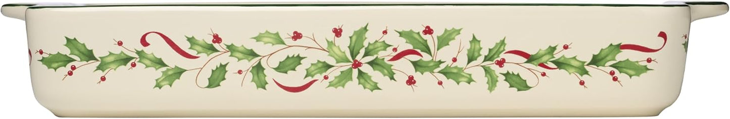 Serveware, Hosting The Holidays Cheese Plate & Knife Set, Service for 1, Ivory Porcelain, Dishwasher Safe, 6.75 Inch Diameter, Christmas Decorations, Christmas Decor (White/Green/Red, 2 Pieces)