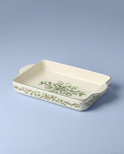 Serveware, Hosting The Holidays Cheese Plate & Knife Set, Service for 1, Ivory Porcelain, Dishwasher Safe, 6.75 Inch Diameter, Christmas Decorations, Christmas Decor (White/Green/Red, 2 Pieces)