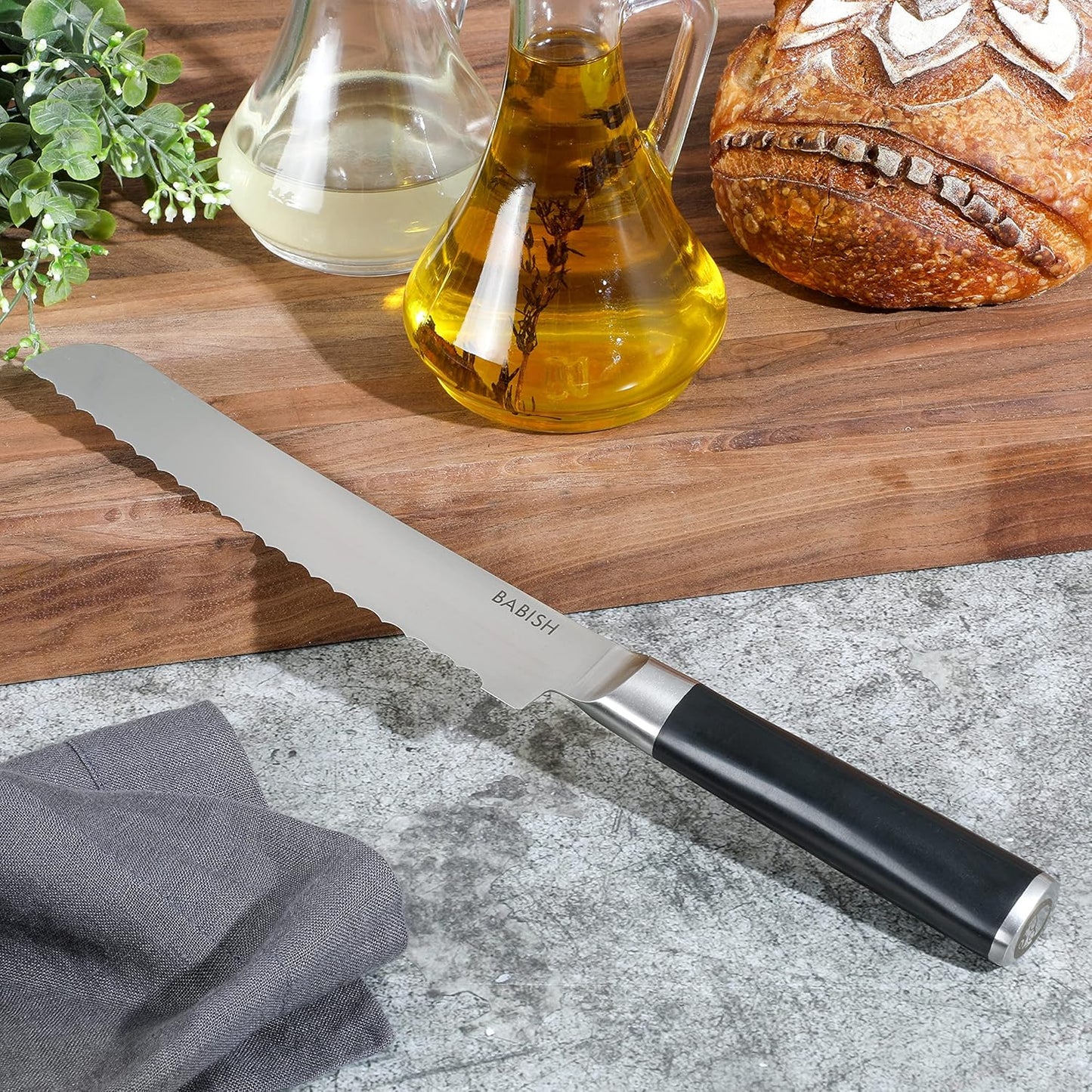 8-Inch Bread Knife – High-Carbon 1.4116 German Steel Kitchen Knife – Professional Serrated Cutlery for Slicing Bread and Baked Goods