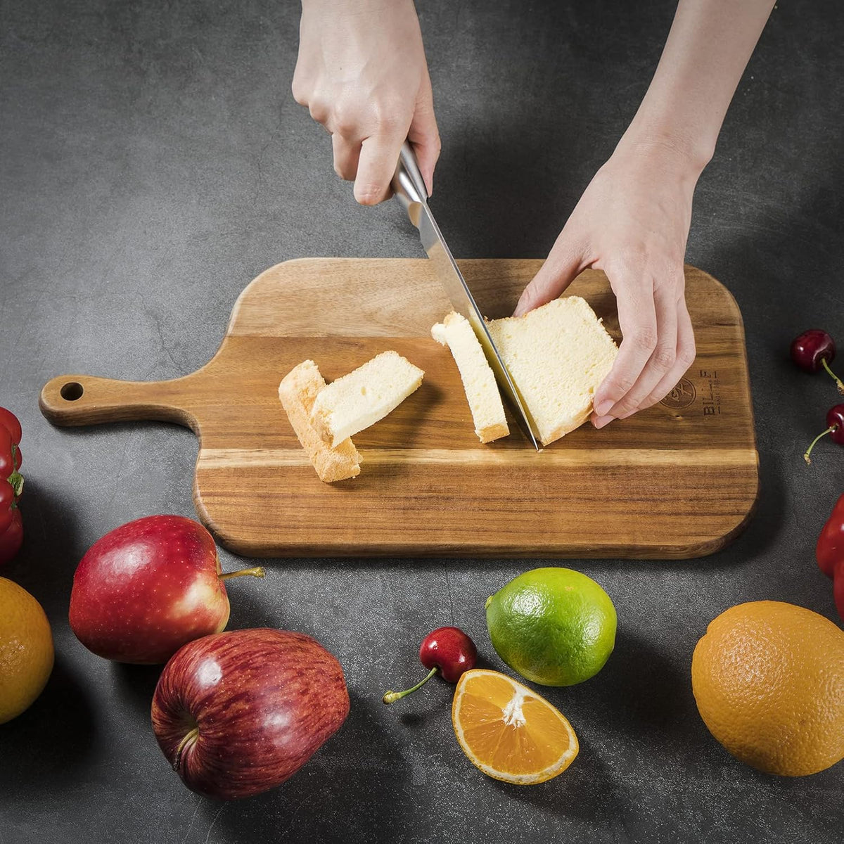 BILL.F Acacia Wood Cutting Board with Handle Wooden Charcuterie Board Paddle Cheese Board Serving Boards for Kitchen Meat, Pizza,Cheese, Bread, Vegetables &Fruits 15'' x 7.5'' x 0.6''