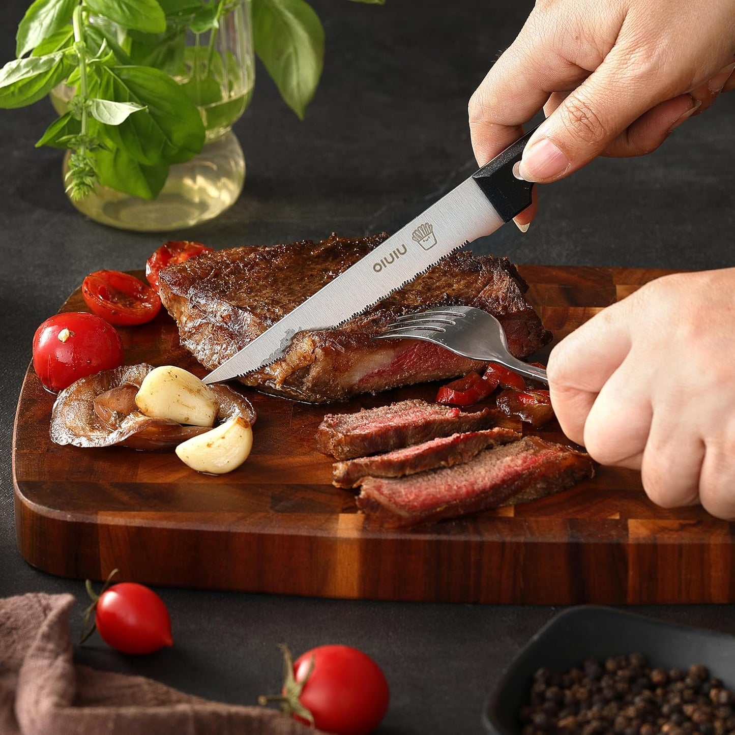 Steak Knives Set of 4, Stainless Steel Serrated Steak Knife Set, Dishwasher Safe (Unique Food Themed Design)