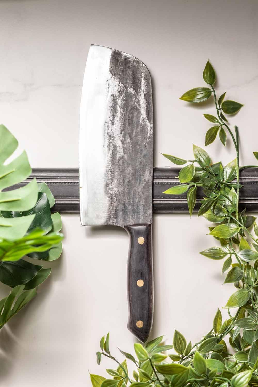 Daozi 8" Butcher Knife, Hand-Forged High-Carbon Cleaver | Heavy-duty meat cutting, slicing, chopping, brisket & BBQ. Full tang forged blade with ergonomic wood handle.