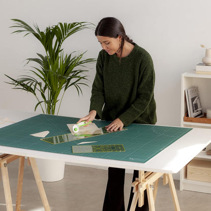 Cutting Mat A4 Green, Self Healing Cutting Mat 9x12 Inch, 5-Ply Craft Board Green, Hobby Board for Crafts 9x12 Inch