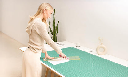 Cutting Mat A4 Green, Self Healing Cutting Mat 9x12 Inch, 5-Ply Craft Board Green, Hobby Board for Crafts 9x12 Inch