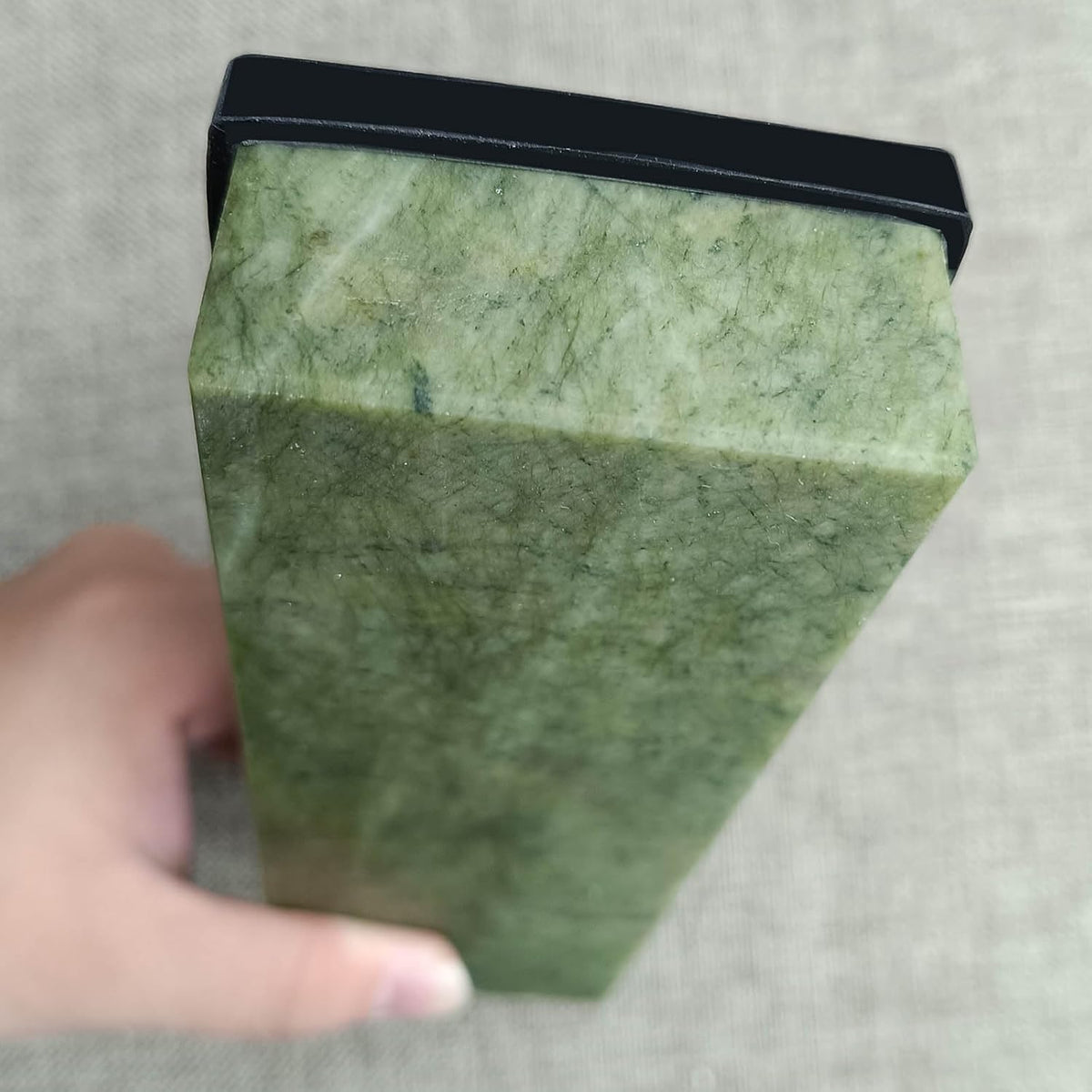 LARGE SIZE Knife Sharpening Stone,10000 Grit Sharpener Whetstone Final Fine Polishing Natural Green Honing Oilstone for Knives Tools,Cutting Tools (200 * 50 * 25)
