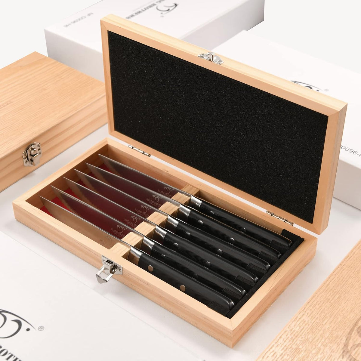 Damascus Steak Knives Set of 8 with Knife Block, 5 Inch Serrated Kitchen Dinner Steak Knife Set, Full Tang Non-slip ABS Ergonomic Triple Rivet Handle for Gift, Natural Wooden Block