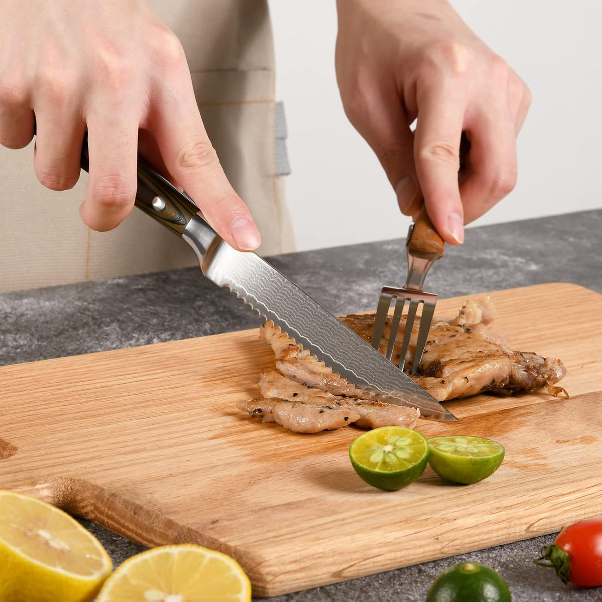Damascus Steak Knives Set of 8 with Knife Block, 5 Inch Serrated Kitchen Dinner Steak Knife Set, Full Tang Non-slip ABS Ergonomic Triple Rivet Handle for Gift, Natural Wooden Block