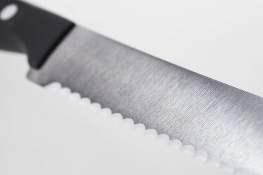 WÜSTHOF Gourmet 6" Serrated Utility Knife