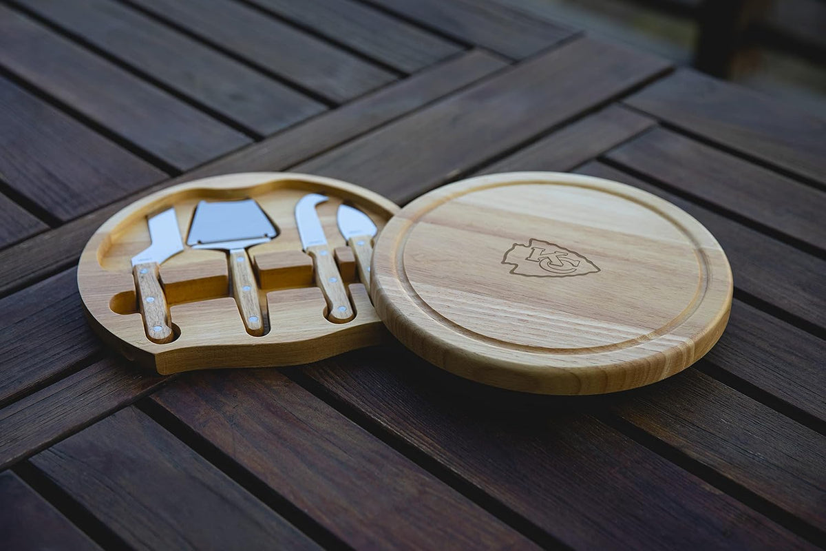 PICNIC TIME NFL Circo Cheese Board and Knife Set - Charcuterie Board Set - Wood Cutting Board
