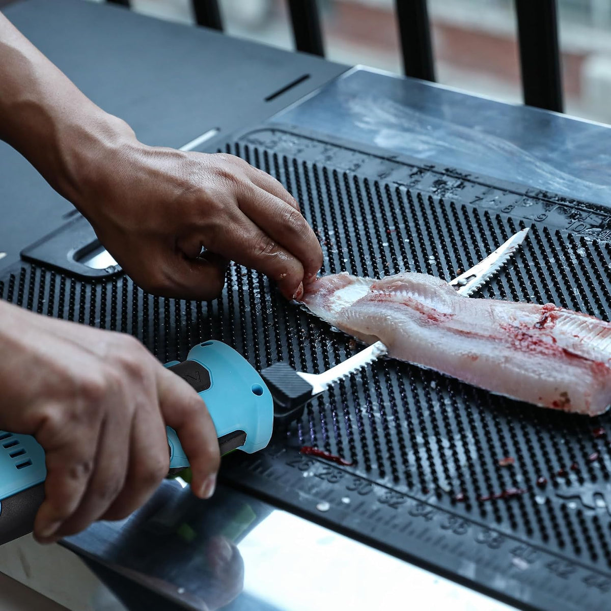 12V Cordless Electric Fillet Knife for Fish, 8" & 10" Sharp Blades