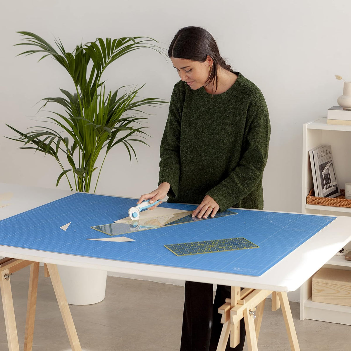 Cutting Mat A4 Blue, Self Healing Cutting Mat 9x12 Inch, 5-Ply Craft Board Blue, Hobby Board for Crafts 9x12 Inch