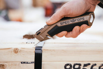 Tools Utility Knife for Cutting Drywall, Roofing & Jobsite Materials, Includes 5 Blades in Handle Storage, Retractable Blade