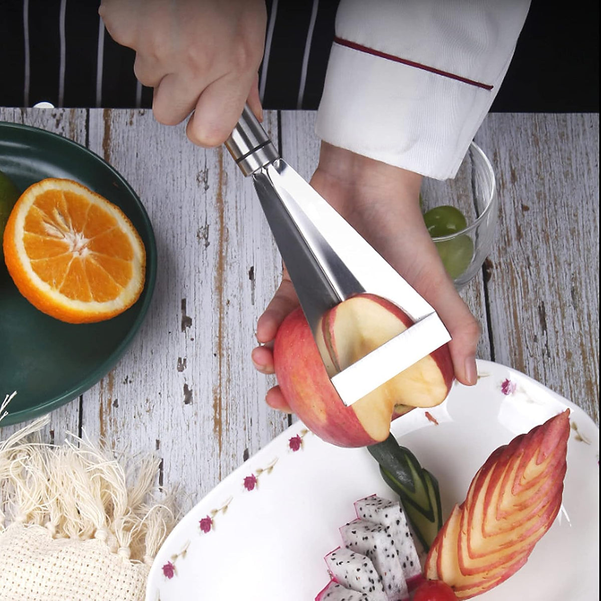 Fruit Carving Knife, 2 Pack Fruit Cutter, Stainless Steel Vegetable Carving Tools, Triangular Shape DIY Carving Knives for Home Kitchen Platter Tray Decoration（Silver）