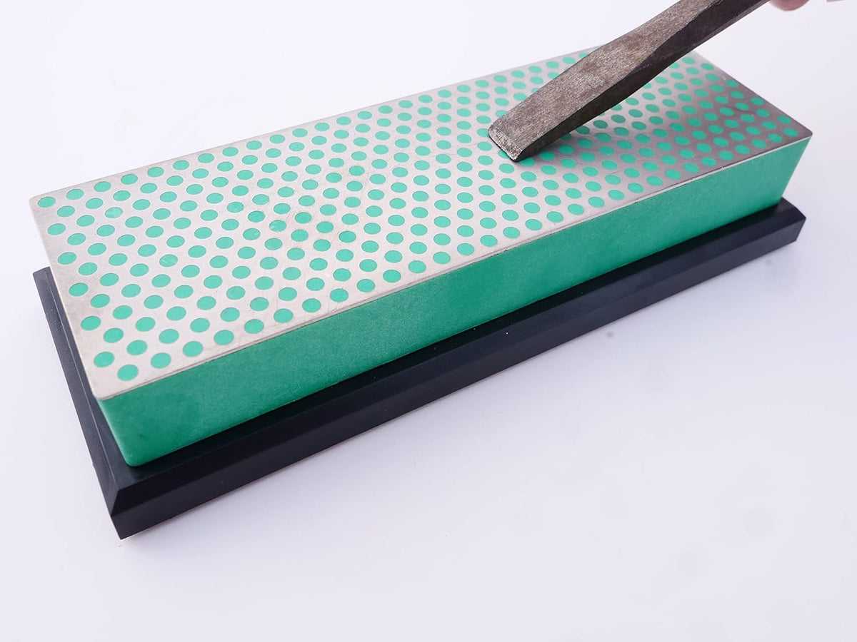 DMT (Diamond Machining Technology) 6-inch Diamond Whetstone Sharpening Stone with Plastic Case - Fine, W6FP, Red