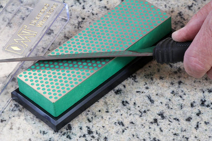 DMT (Diamond Machining Technology) 6-inch Diamond Whetstone Sharpening Stone with Plastic Case - Fine, W6FP, Red