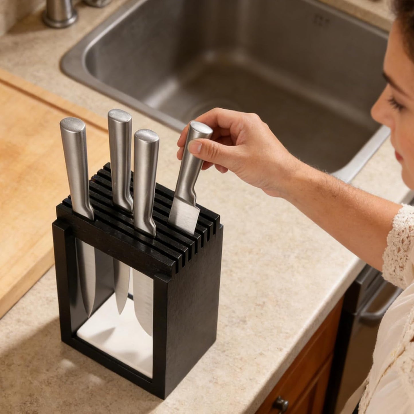 Universal Wood Knife Block Natural Acacia Wood Knife Holder for Kitchen Counter Large Capacity Slotted Storage for Chef Knives Space-Saving Modern Design Non-Slip Base Black