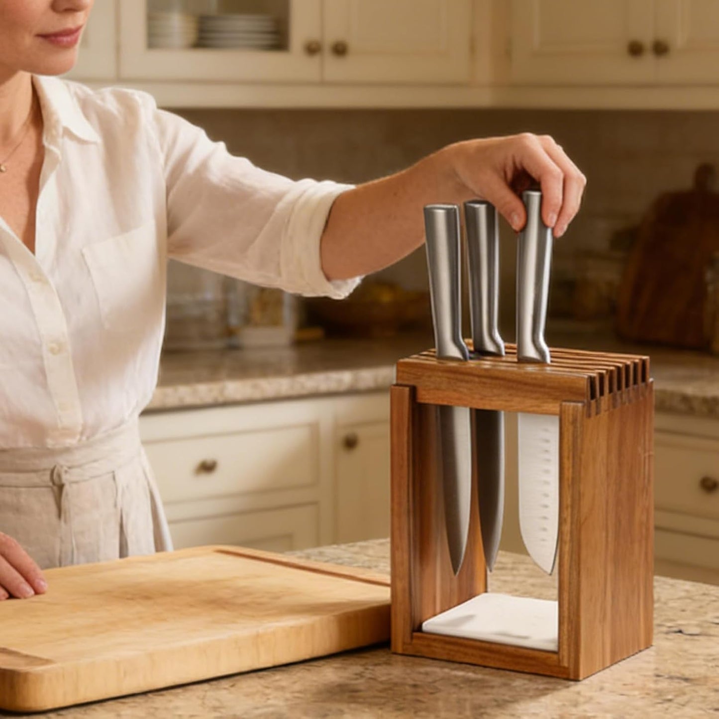 Universal Wood Knife Block Natural Acacia Wood Knife Holder for Kitchen Counter Large Capacity Slotted Storage for Chef Knives Space-Saving Modern Design Non-Slip Base Black