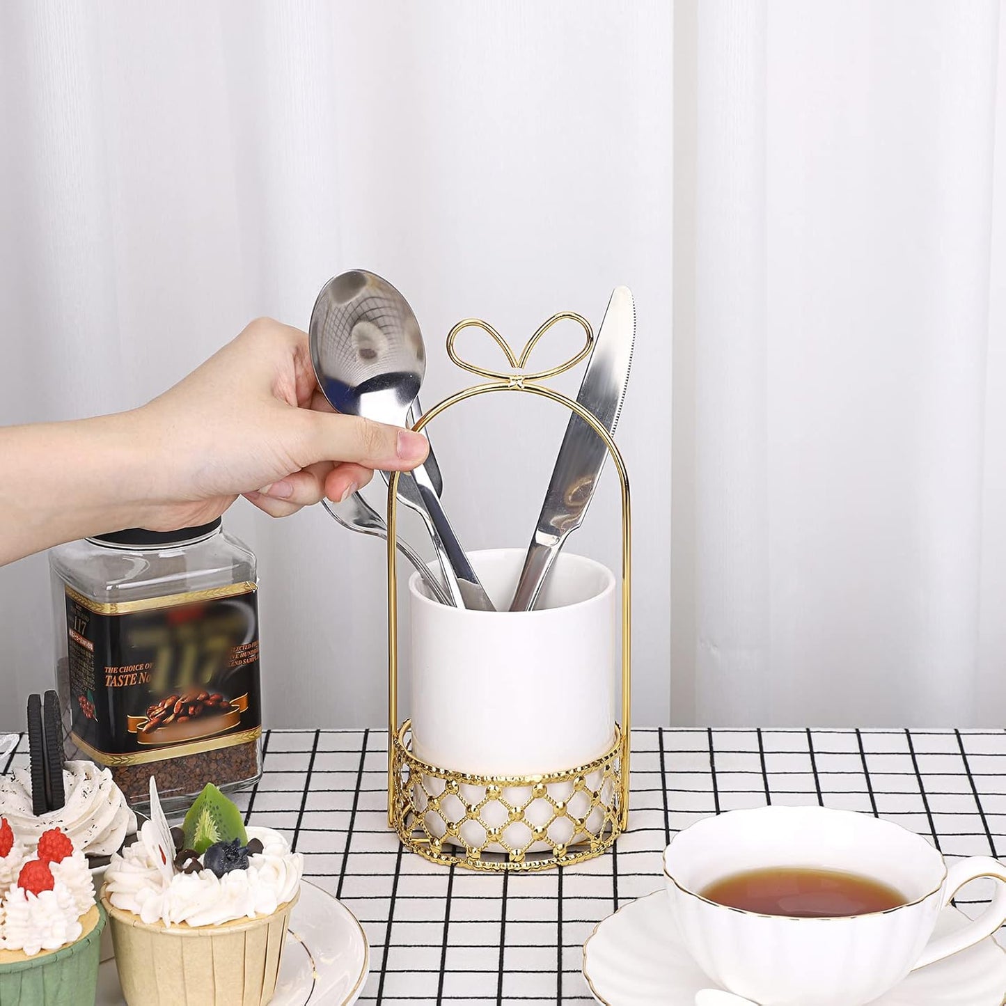White & Gold Ceramic Silverware Holder Cutlery Caddy for Countertop | Modern Decorative Flatware Holder for Forks, Knives, and Spoons, Tabletop Utensil Organizer for Wedding Party Dining Tables