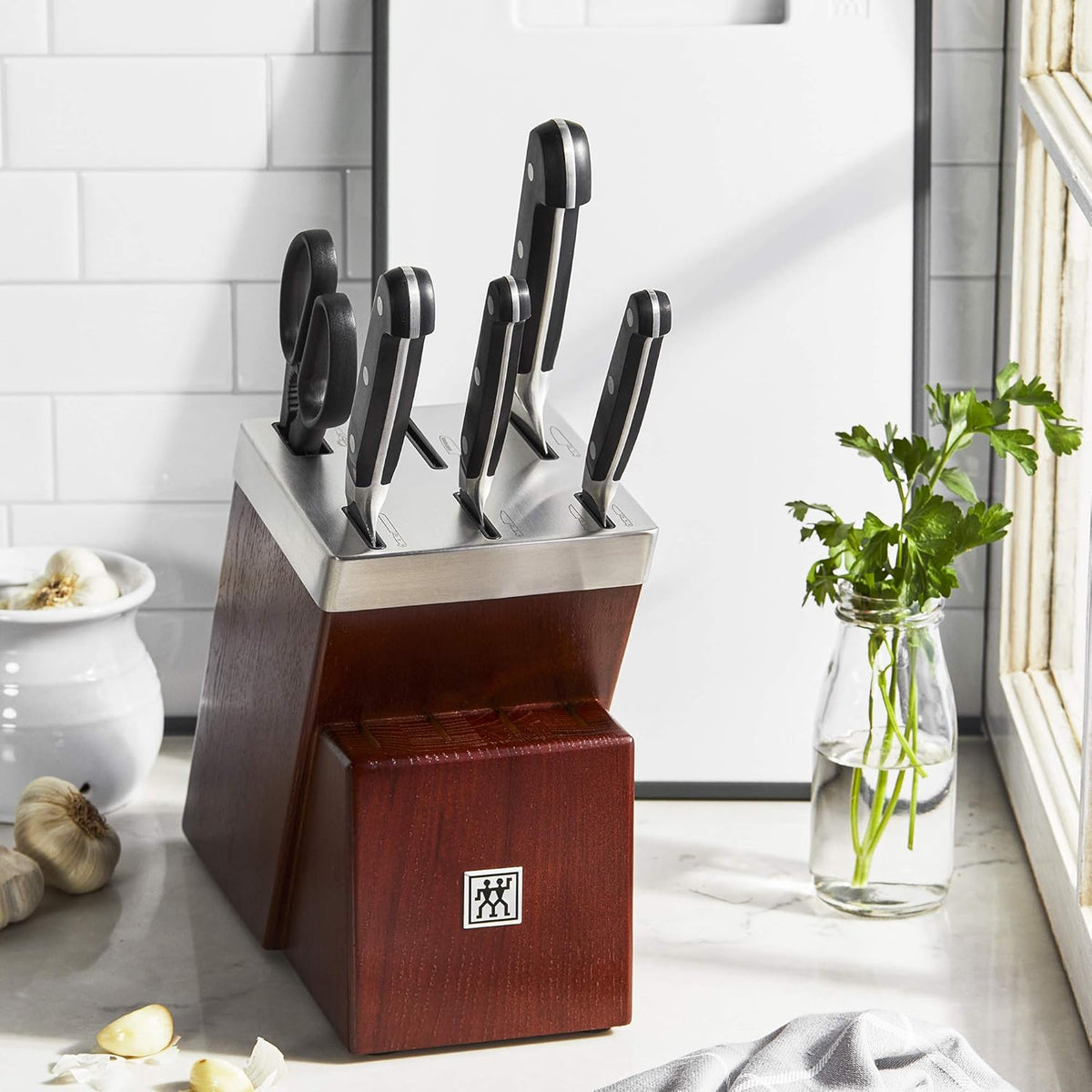 Pro 7-pc Self-Sharpening Knife Block Set