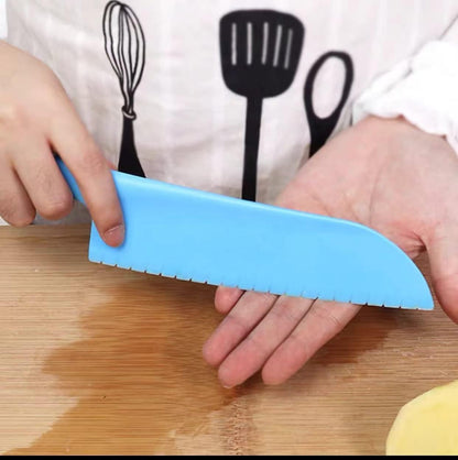 Professional Lettuce Knife to Prevent From Turning Brown, 11" Plastic Serrated Knives for Veggie, Fruit, Cake, Salad, Chef Knife for Cutting - Safe & Durable Nylon Knife Set, 3 Pack