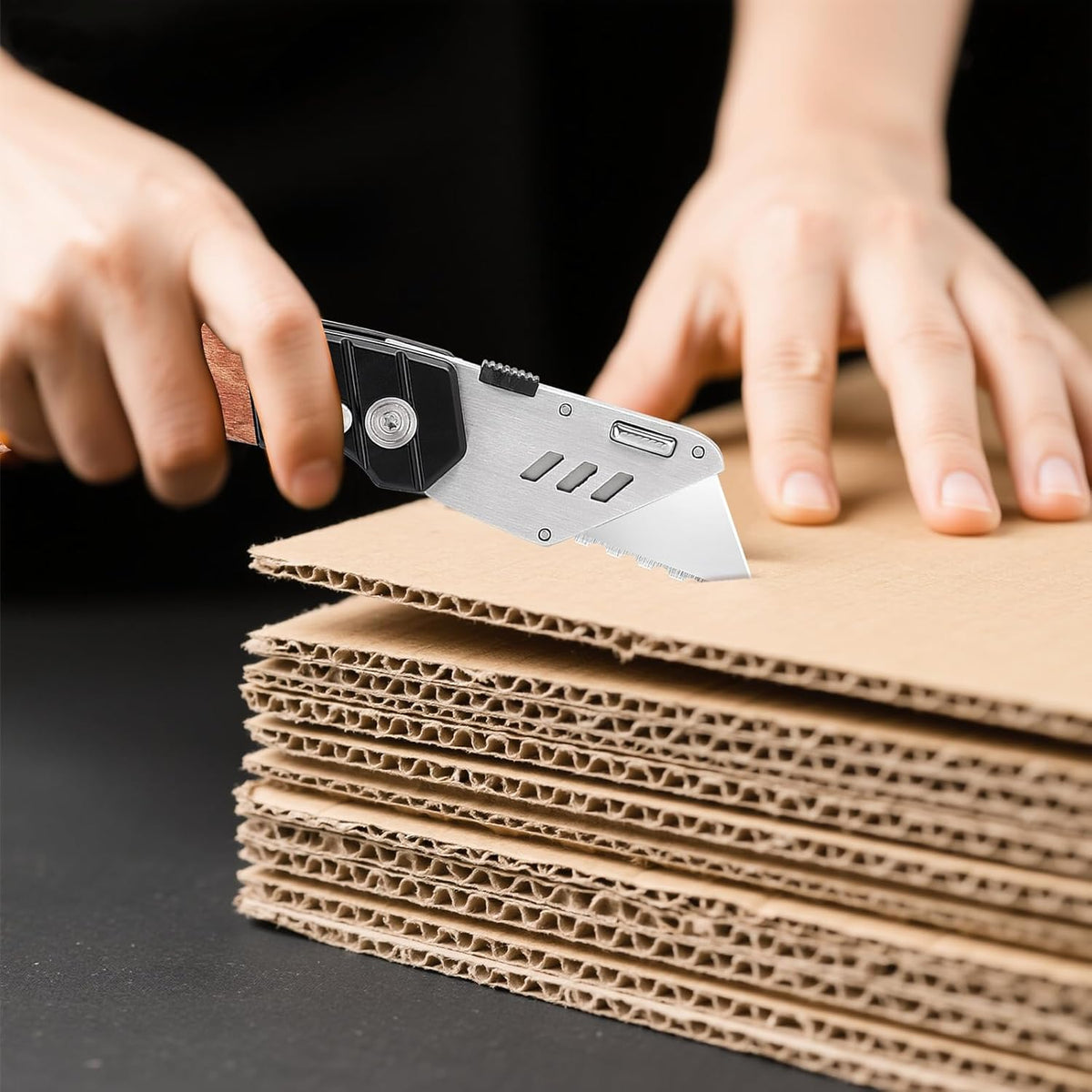 60 Pack Utility Knife Blade VARIETY PACK - Multi-Type SK5 Heavy Duty Blades with Plastic Case - Universal Fit for Standard Box Cutters