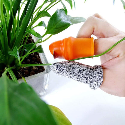 12 Pcs Gardening Silicone Thumb Knife Harvesting Tool, Separator Finger Plant Fruit Picking Knife Garden Tool (S)